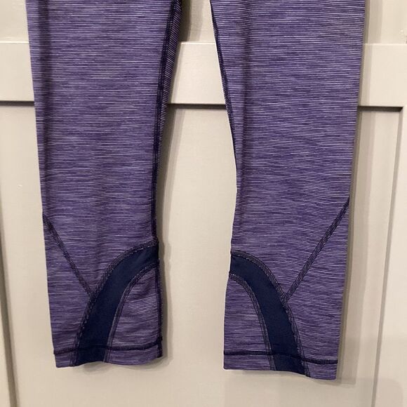 LULULEMON Run: Inspire Crop II Wee Are From Space Deep Indigo Leggings Size 4 - Picture 8 of 14